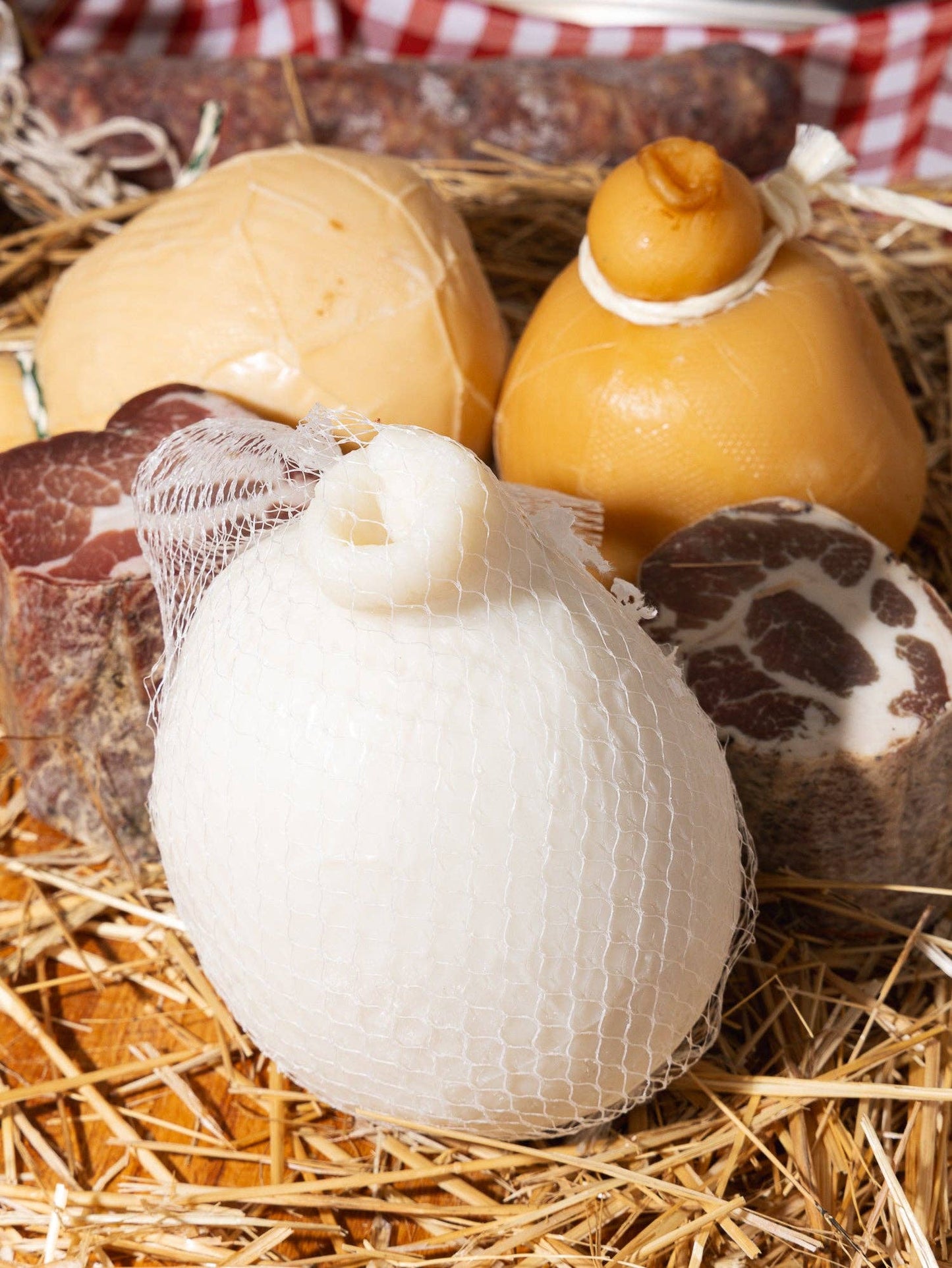 CacioCavaliere aus Büffelmilch weiß (Caciocavallo-Typ) ca1100g